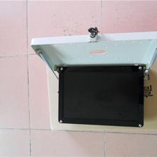19寸车载液晶显示器 厂家直供，品质与价格的双重保障